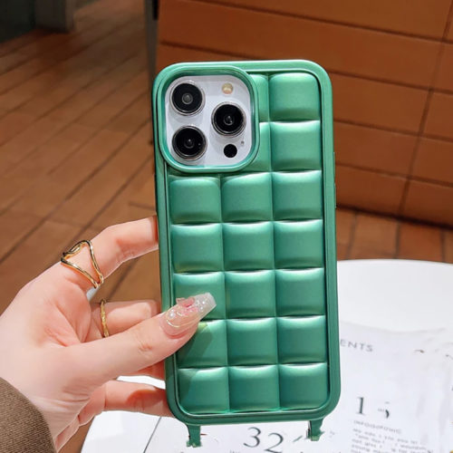 Луксозен калъф за iPhone 15 Pro с въже за врата зелен