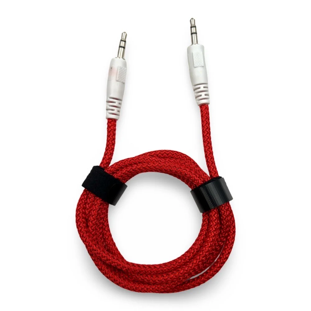 AUX-5 кабел за музика 1.5M – Червен