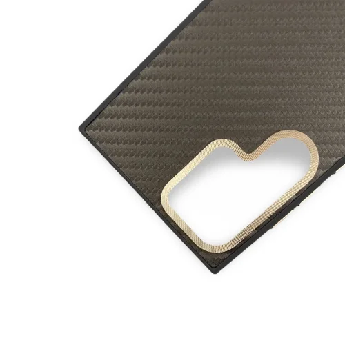 Premium Carbon Case TP-104 за Samsung S24 Plus – Златист