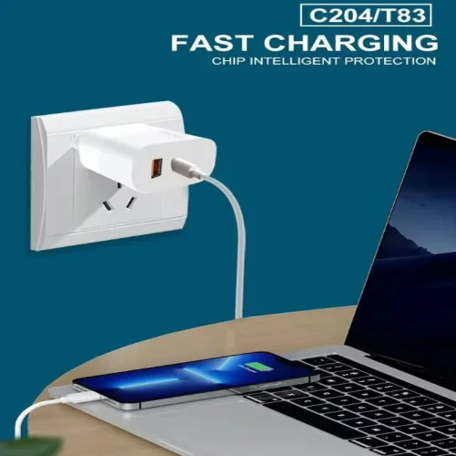 WUW C204 PD20W + QC18W Адаптер с изх. USB-C + USB-A